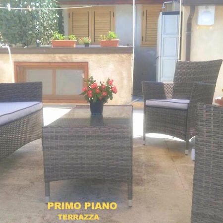 Arisa -Terrazza Privata 60 Mq Sulla Spiaggia Donnalucata  Kültér fotó